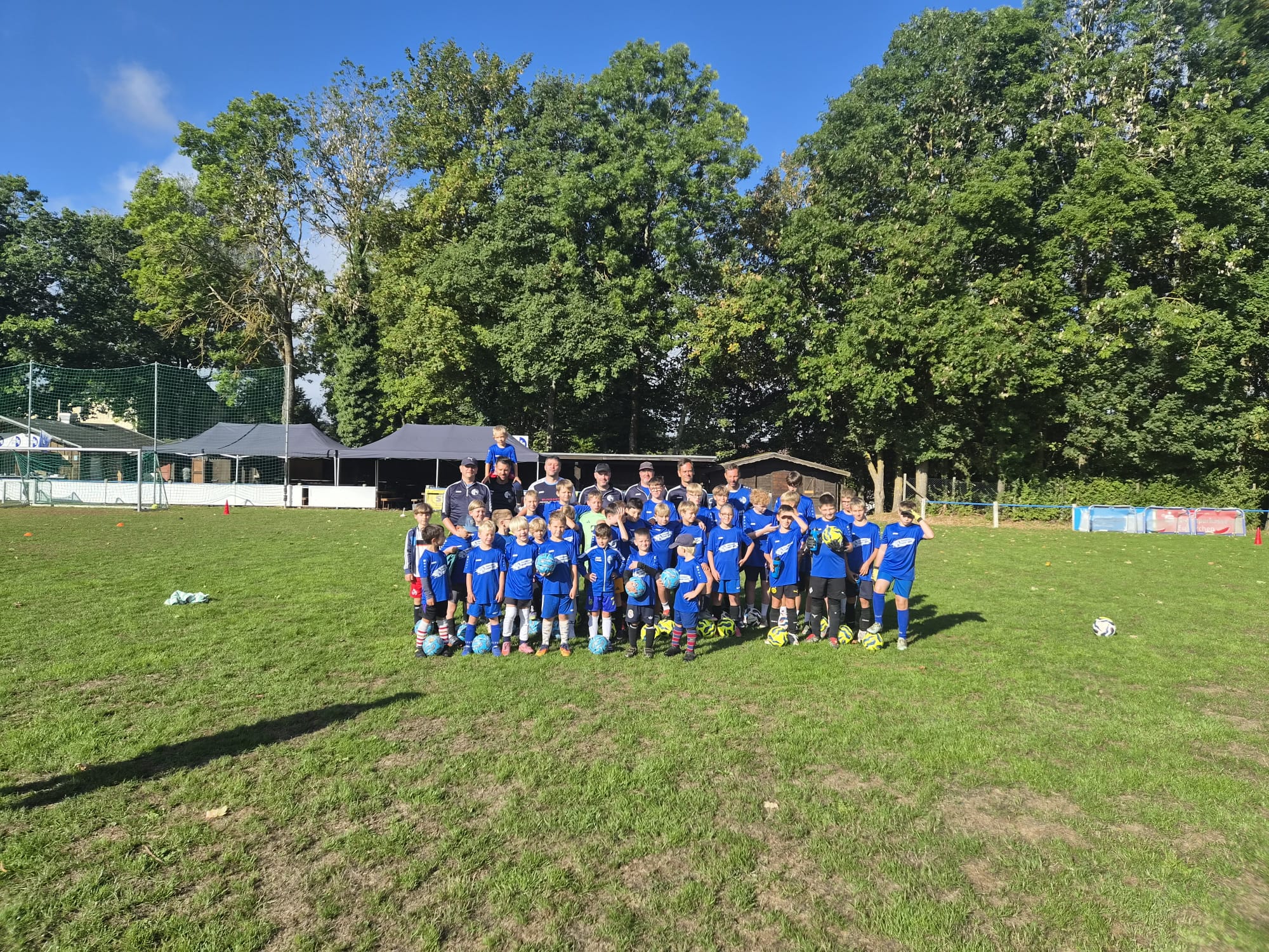 Unsere Nachwuchskicker beim Fußballcamp