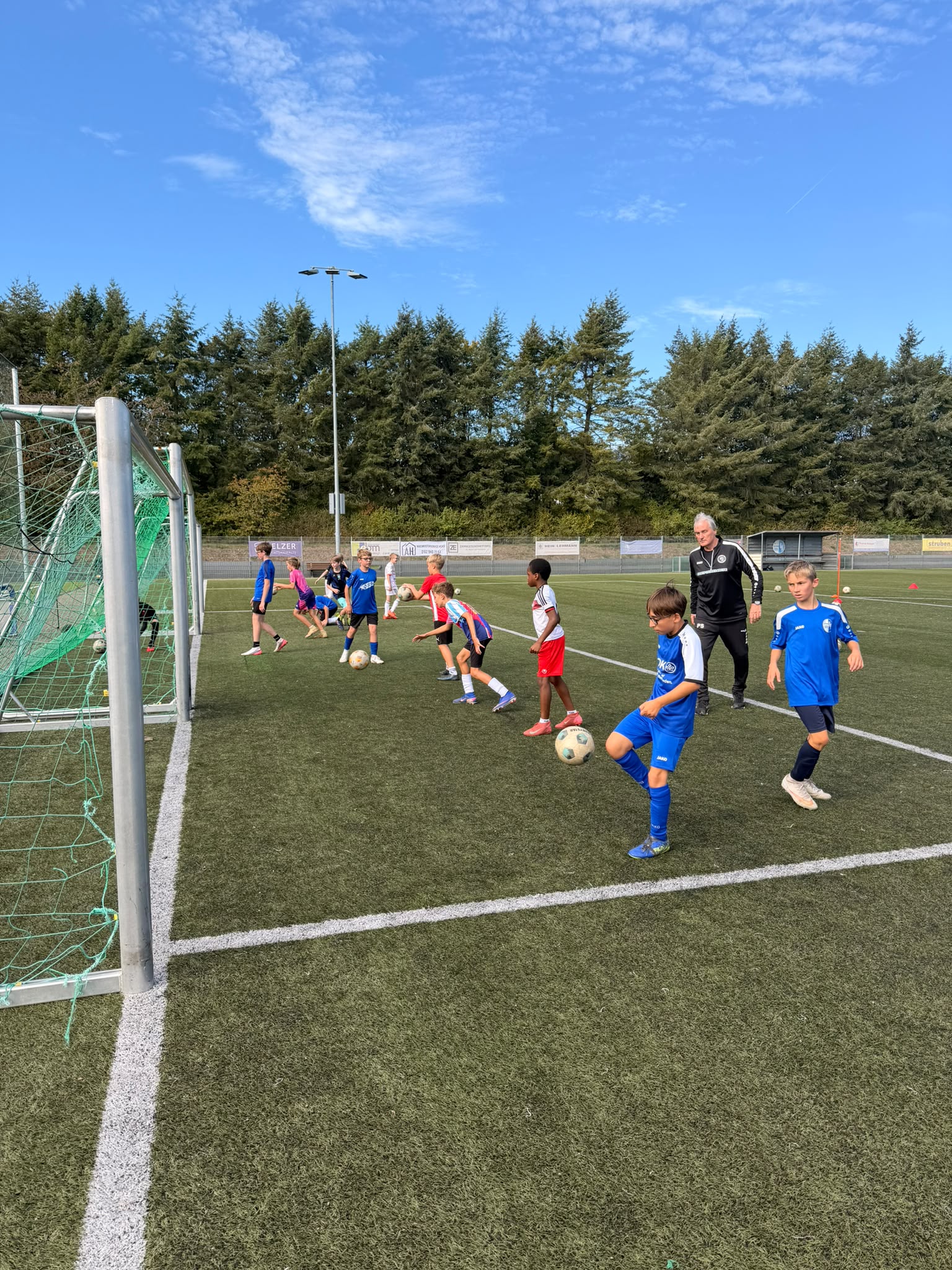 Praktische Trainerfortbildung im Kinder- und Jugendfußball